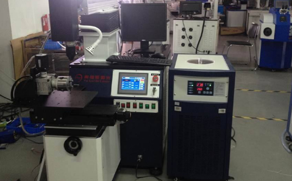 激光焊字機(jī) 激光焊字機(jī)