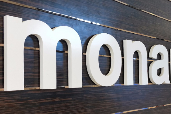 廣告雕刻機(jī)加工的PVC字 廣告雕刻機(jī)加工的PVC字