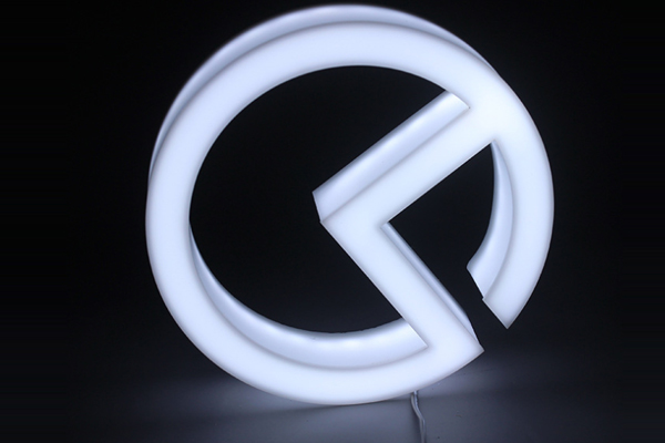 廣告雕刻機(jī)加工的發(fā)光門牌 廣告雕刻機(jī)加工的發(fā)光門牌