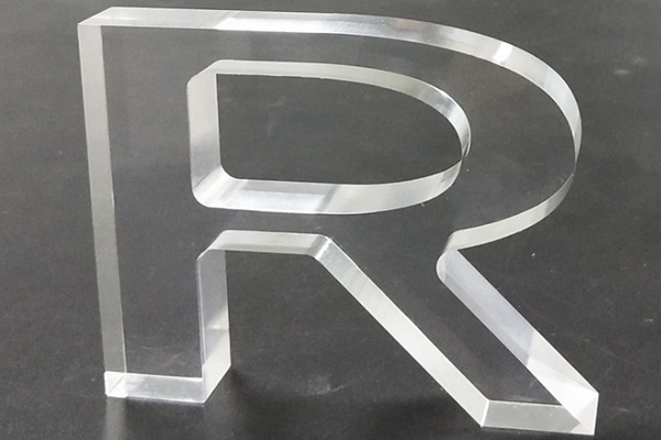 迷你字雕刻機(jī)加工的亞克力字 迷你字雕刻機(jī)加工的亞克力字